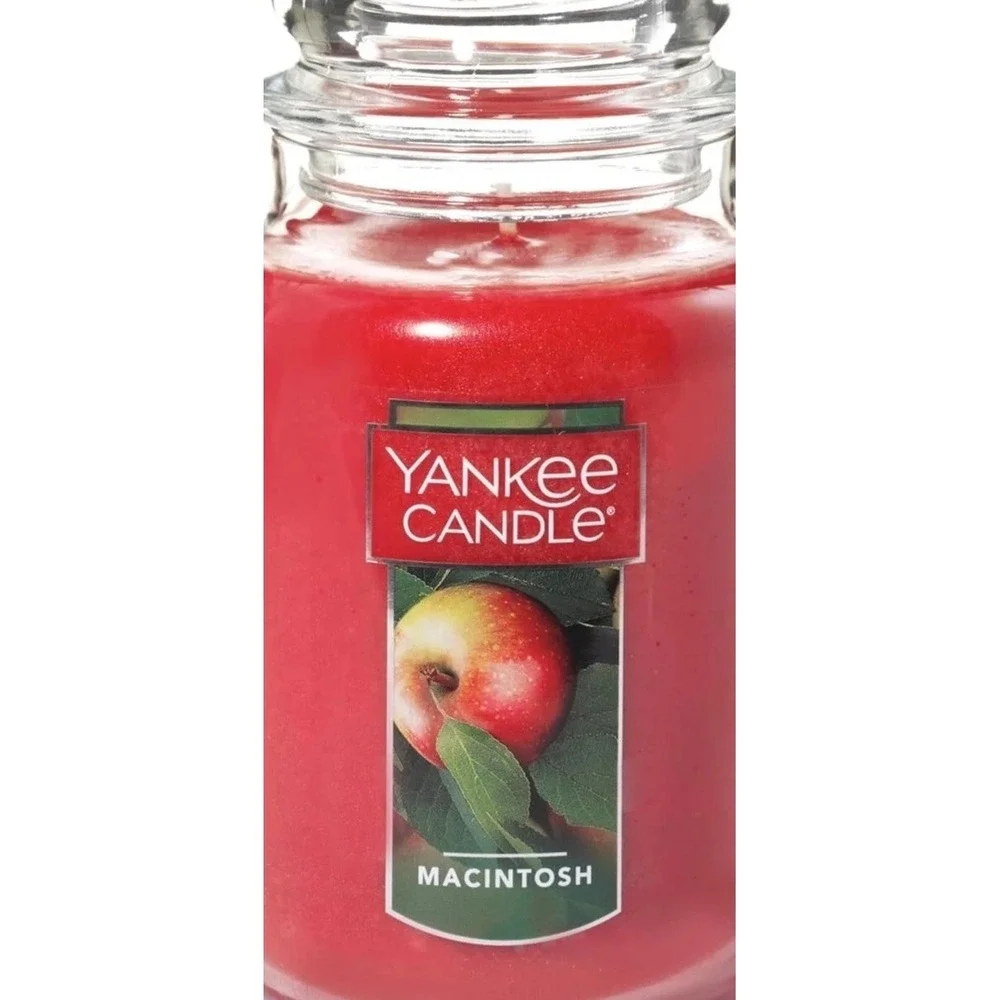 Yankee Candle Macintosh Scented, Classic 22oz Large Jar Single‎ Wick Candle